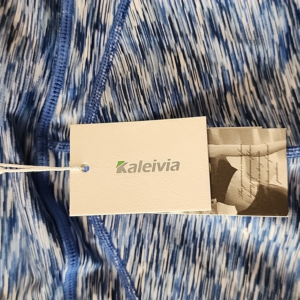 15. KALEVIA ACTIVEWEAR - Picture 3 of 4